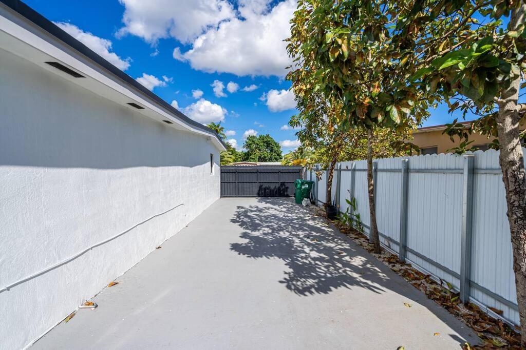 Casa De Miller Villa Tamiami Bagian luar foto